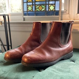 Tods brown Chelsea boots